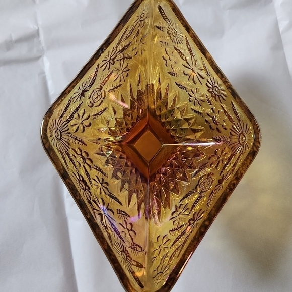 Vintage Indiana Carnival Glass Amber Pedestal Diamond Shaped Dish - Picture 3 of 5